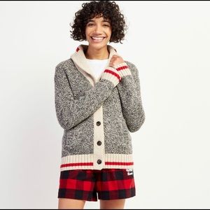 🏕NWT! Roots Cabin Sweater 🏕